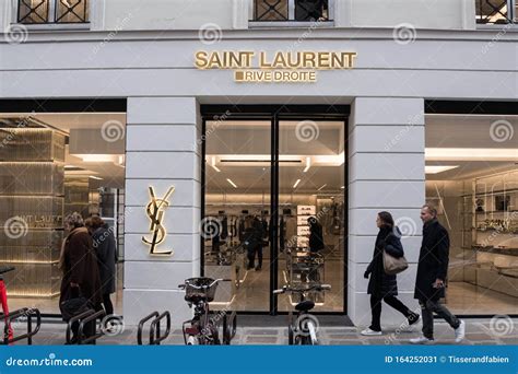 saint laurent store paris